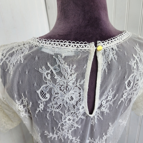 WHBM White House Black Market Short Sleeve Lace Ecru Ivory Blouse Top Sz XS - Picture 8 of 12